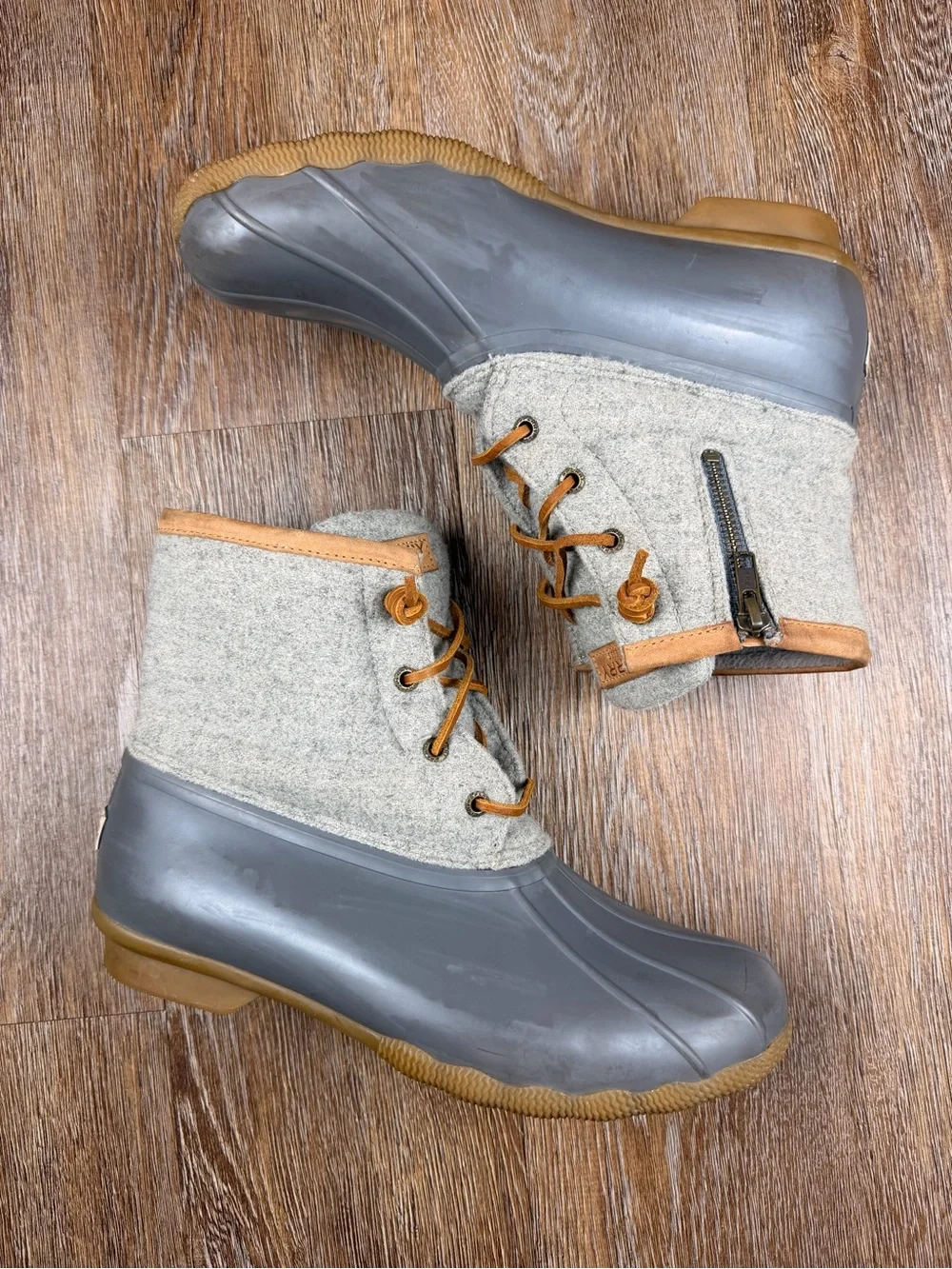 Sperry Saltwater Wool Duck Boots Gray Felt Tan Leather Rawhide Lace | Size: 9